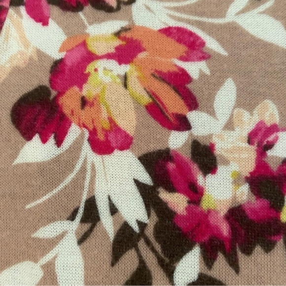 Torrid Floral Super Soft Plush Tiered Babydoll Tunic Top - Picture 9 of 12